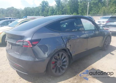 2023 Tesla Model Y Performance Dual Motor All-Wheel Drive z USA, uszkodzony, nr VIN 7SAYGDEF9PF614739